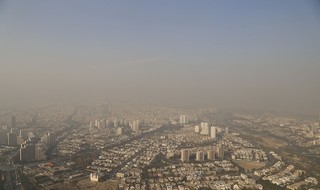 آلودگی خیال رفتن از تهران را ندارد/ هوا همچنان ناسالم است