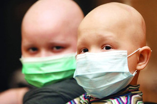 بهبودی ۵۶۰۰ کودک مبتلا به سرطان با همیاری مردم