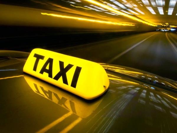 فعالیت نیمی از تاکسی بی سیم ها در یاسوج غیر قانونی است 