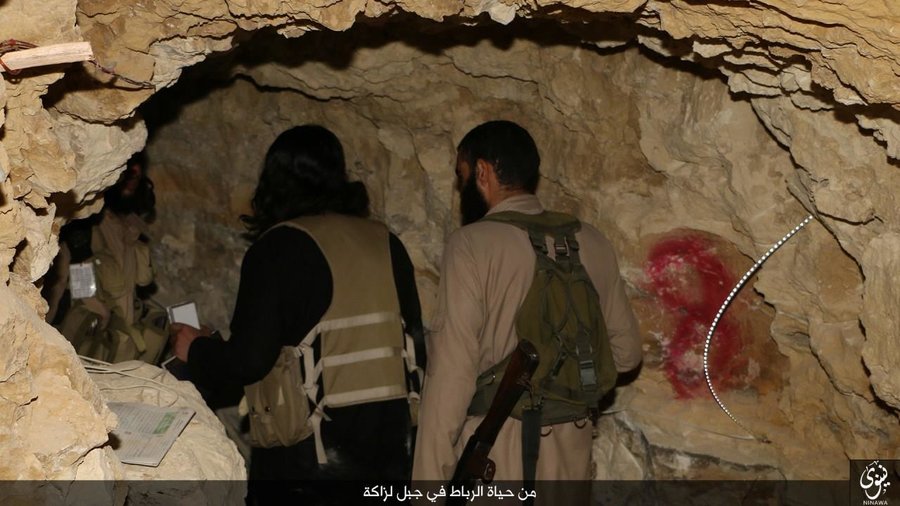 داعش در مرز عراق و سوریه ۲۰۰ تونل زیرزمینی ساخته است