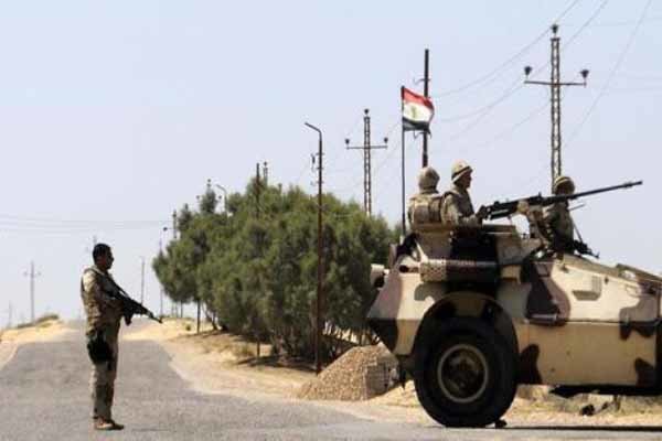 ۳ نظامی مصری در شهر«العریش» کشته و زخمی شدند