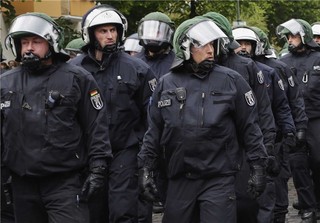 پلیس آلمان صدها آفریقایی را در شهر کلن بازداشت کرد