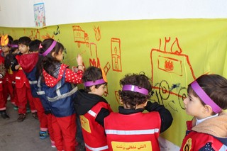 جشنواره نقاشی با موضوع ایمنی در برابر زلزله در شهر باران برگزار شد