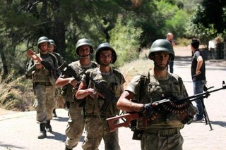 ترکیه ۲ عامل انتحاری و ۳ عضو «پ. ک. ک» را بازداشت کرد