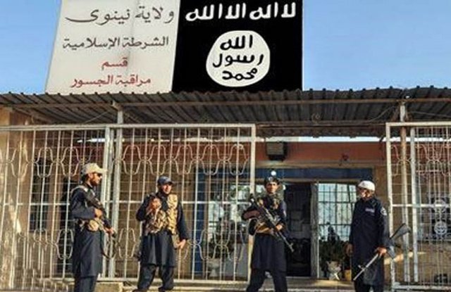 دو غافلگیری ارتش عراق برای داعشی‌ها در موصل/کشف زندان‌های جدید داعش/هلاکت ۴۵۰ تروریست