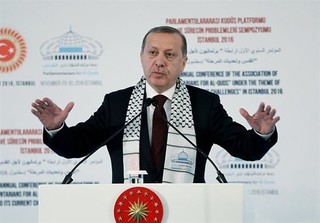 اردوغان خواستار حمایت مردم از وی در همه پرسی شد