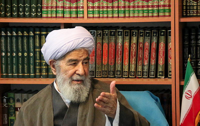 آیت الله هاشمی رفسنجانی یار دیرین امام و رهبری از استوانه های نظام و انقلاب اسلامی بود