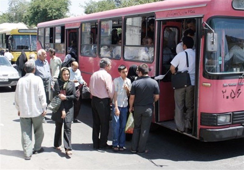۵۰ درصد اتوبوس‌های تهران فرسوده هستند / از سال ۸۹ دولت هیچ اتوبوسی تحویل نداده است