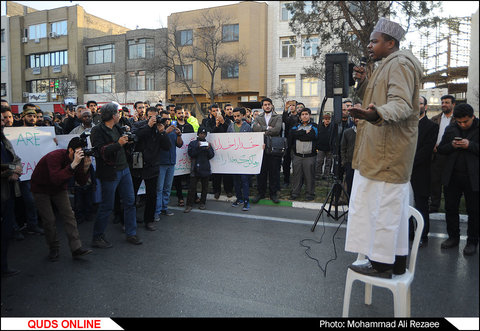  اجتماع مردم مشهد در اعتراض به اعدام انقلابيون بحرين و عدم اجراي حكم آزادي شيخ زكزكي مقابل دفتر سازمان ملل