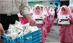 «توزیع شیر» در مدارس برخی از مناطق شهر تهران آغاز شد
