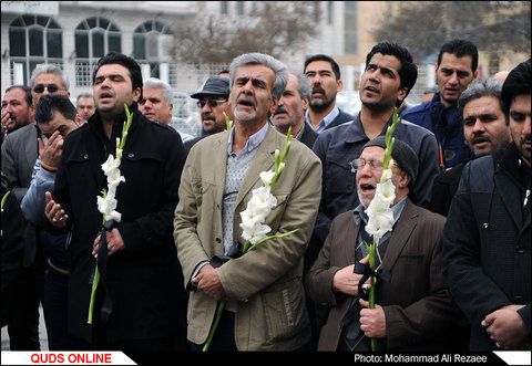همدردی مردم مشهد با آتش نشان حادثه پلاسکو/گزارش تصویری