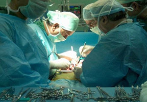 عمل جراحی روی جمجمه شهروند ایلامی و خارج کردن جسم ۲۰ سانتیمتری