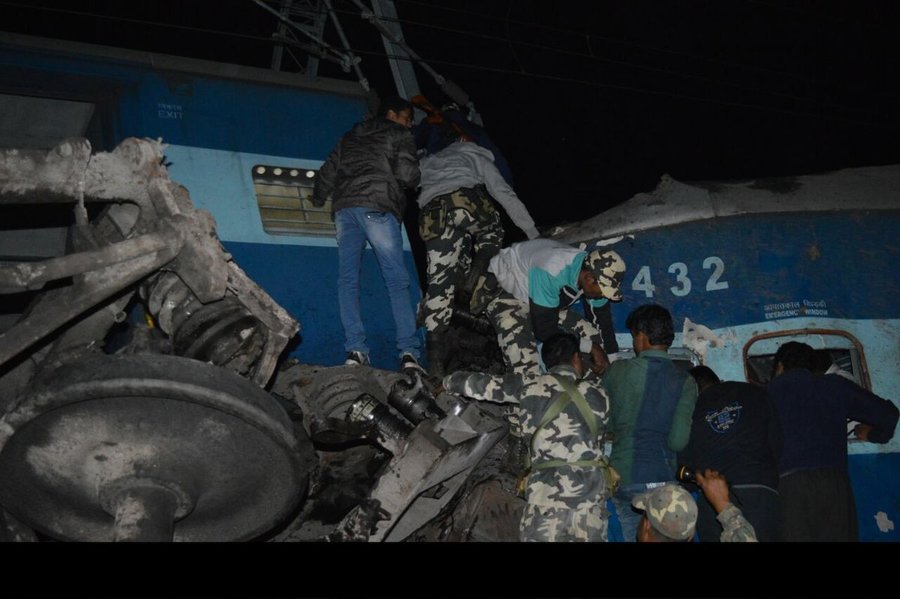 آمار تلفات خروج قطار از ریل در هند به 26 تن رسید