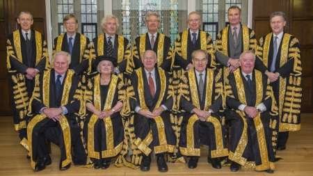 قضات عالی انگلیس شروع فرآیند خروج این کشور از اتحادیه اروپا را منوط به رای پارلمان کردند