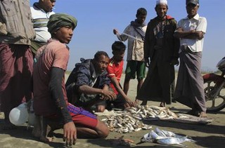 شمار آوارگان مسلمان روهینگیا از مرز ۷۳ هزار نفر گذشت