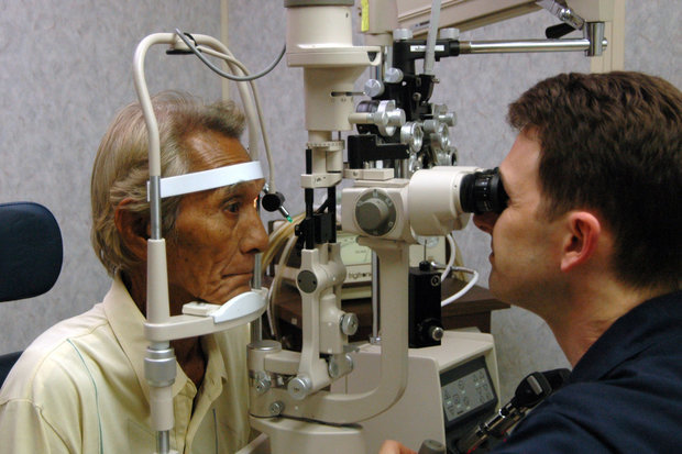 چشمان بیماران دیابتی باید هر ۶ ماه یکبار معاینه شود