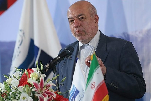 وزیر نیرو: برای مشکل خورستان ۴ نیروگاه وارد مدار شد