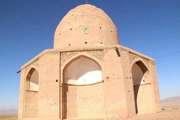 سایه بی مهری بر بناهای تاریخی جغتای/فرماندار از مصاحبه با رسانه ها معذور است