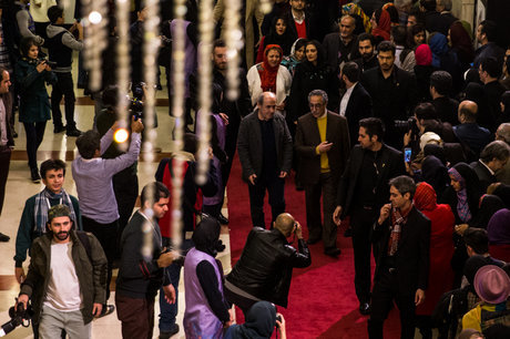 حاشیه های روز اول سی و پنجمین جشنواره فیلم فجر
