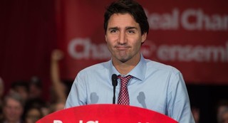 نخست وزیر کانادا: حمله به مسجد کبک اقدامی تروریستی علیه مسلمانان است