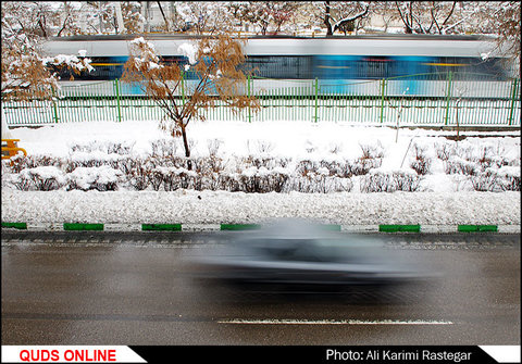 بارش برف در مشهد /گزارش تصویری
