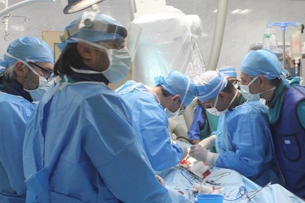 اولین عمل جراحی «تعویض کامل مفصل لگن» در شوشتر انجام شد