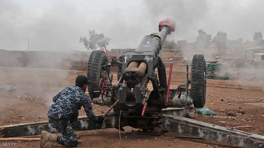 حملات توپخانه ای ارتش سوریه به مواضع داعش در دیرالزور
