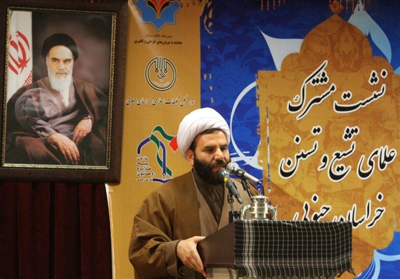 همایش همگرایی علمای اسلام در برابر خطرات تکفیر دربیرجند برگزارشد