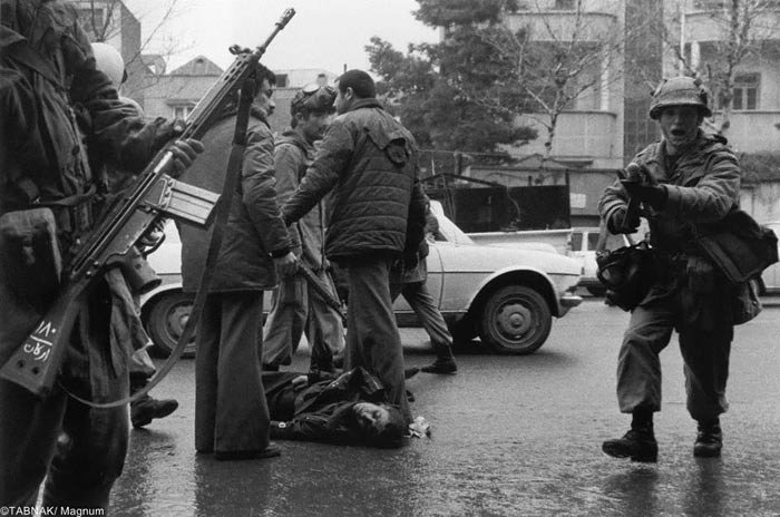 روزهای خوب انقلابی ۵۷ شیراز در یک نگاه

