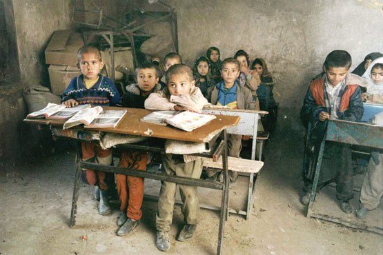 فضاهای آموزشی کردستان متناسب با تعداد دانش آموزان نیست