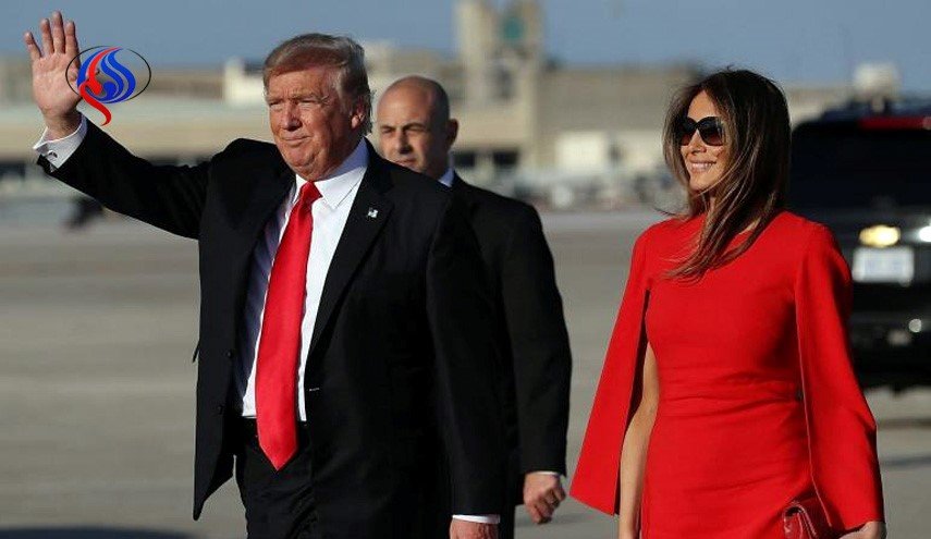 چرا ترامپ دست همسرش را نمی‌گیرد؟