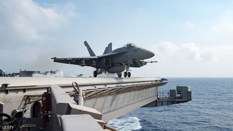 توقف ناو هواپیمابر هسته‌ای آمریکا برای بمباران داعش پیش از عزیمت به سوی خلیج فارس