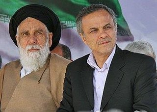 نماینده ولی فقیه و استاندار کرمان از مردم برای شرکت در راهپیمایی ۲۲بهمن دعوت کردند