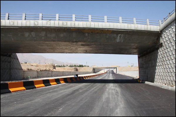  تقاطع غیرهمسطح ورودی شهرستان مهریز افتتاح شد