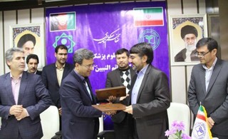 تفاهمنامه همکاری دانشگاههای علوم پزشکی گناباد و خاتم النبیین افغانستان امضا شد