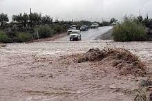 هشدار وقوع سیلاب در شهرستان های غربی کرمان/ کندی تردد در محورهای برفگیر استان