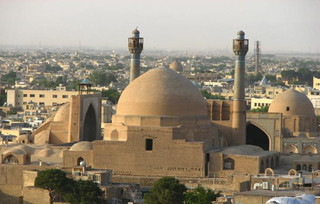مقبره علامه مجلسی(ره) اصفهان برای ایام نوروز آماده‌سازی می شود