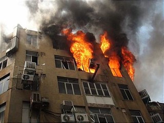 آتش سوزی یک واحد مسکونی در مشهد جان ۲ نفر را گرفت