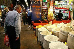 توزیع نامحدود برنج و شکر برای تنظیم بازار / عدم افزایش قیمت کالاهای اساسی شب عید