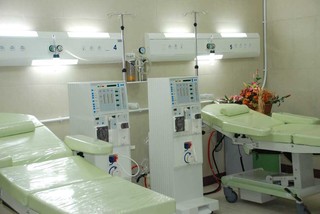 ساخت کلینیک های پزشکی تخصصی در مناطق کم برخوردار مشهد