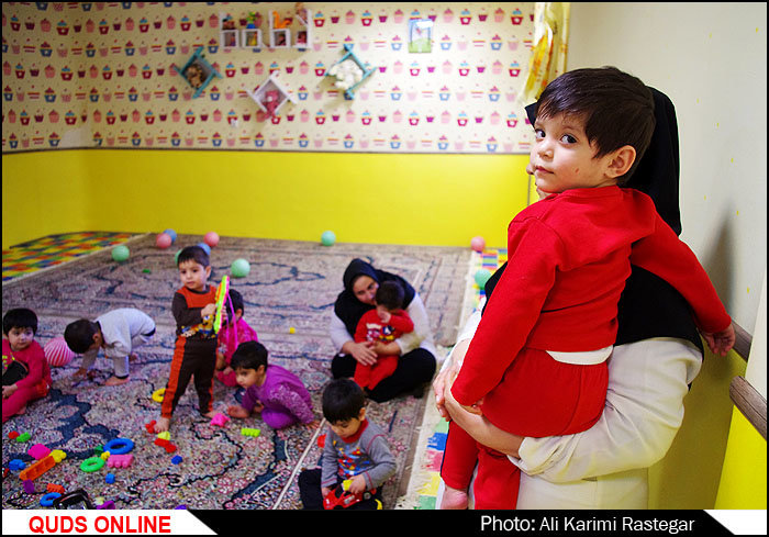  پیگیری شناسنامه‌دار شدن کودکان شیرخوارگاه حضرت علی اصغر