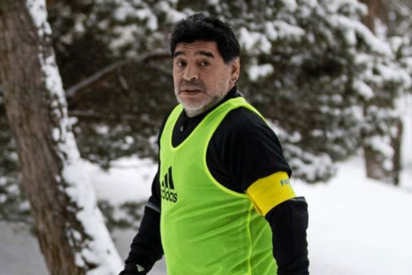دیگو مارادونا در راه ایران + عکس