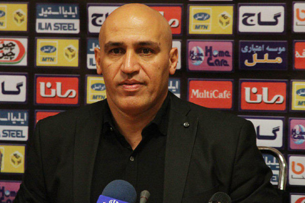 انتقاد منصوریان از تصمیم فدراسیون فوتبال/ انتخاب عمان یک تفکر آماتور بود!