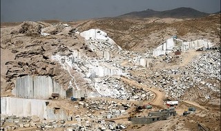 فعالیت معدن فسفات چرام به دلیل بدقولی سازمان اقتصادی کوثر متوقف شده است