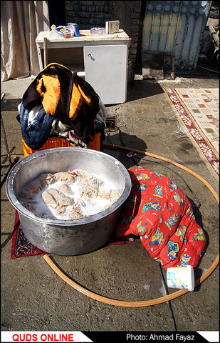 گزارش تصویری: بوی نوروز با فرش شویی و لباسشویی در محلات