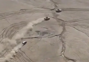 فیلم / لحظه انفجار خودروی انتحاری داعش حین حمله به نیروهای عراقی