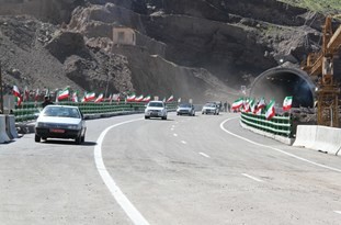 ترافیک آزادراه تهران - کرج سنگین است