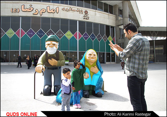  ورود زائرین و مسافران نوروزی به مشهد مقدس
