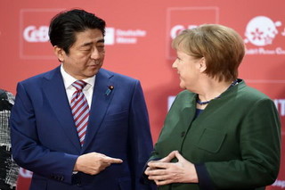 سران آلمان و ژاپن بر توافق تجارت آزاد تأکید کردند