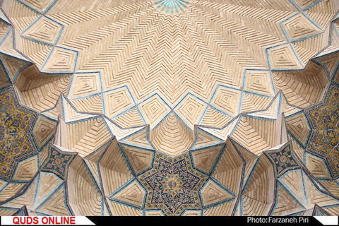 کاشی کاری و مقرنس کاری مسجد جامع قم